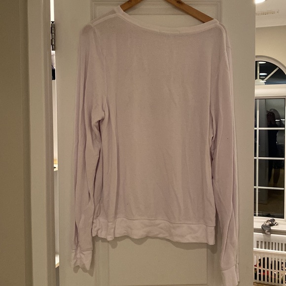 Wildfox “take me to Paris” cozy sweater - Picture 3 of 4